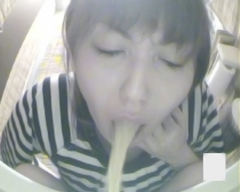ゲロ好き専用動画！居酒屋で嘔吐する女！